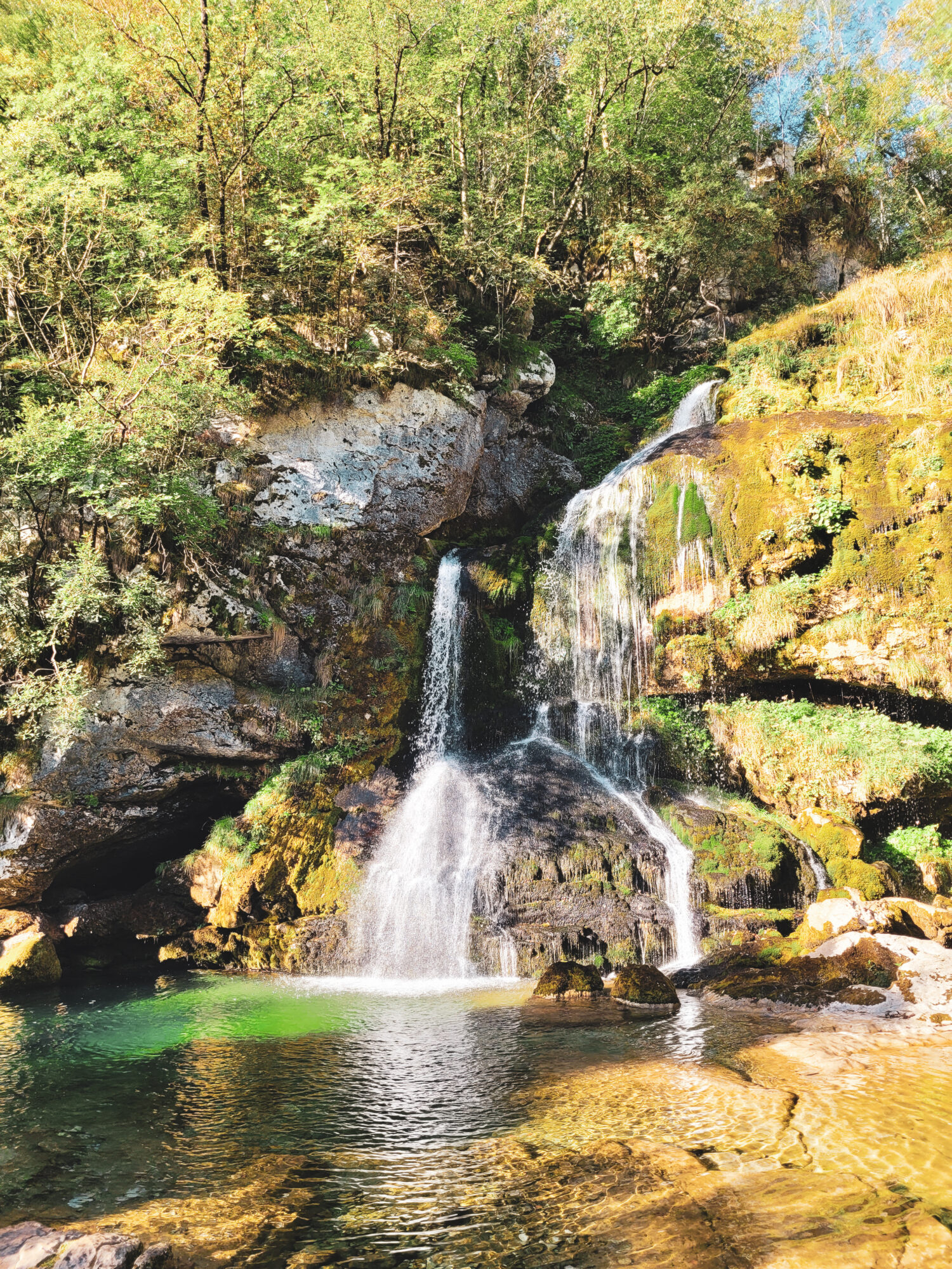 Cascade Virje au petit matin, Bovec, Slovénie